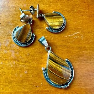 🐯Earthbound Elegance —Vintage Sterling Silver Tiger’s Eye Pendant & Earrings Set